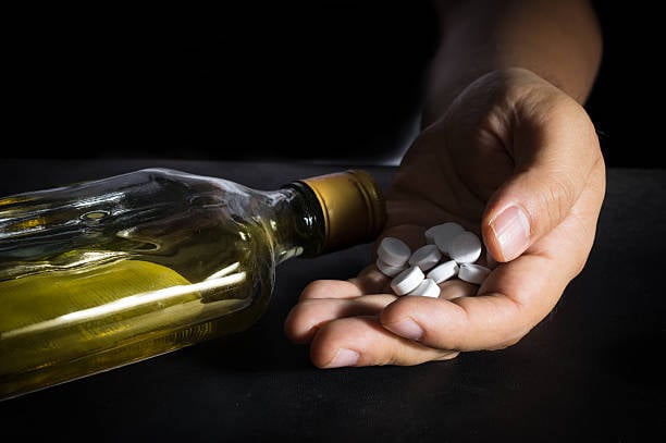 El Por qué no se debería tomar paracetamol para la resaca
