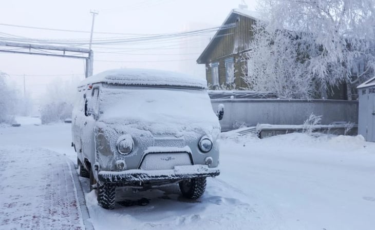 VIDEO TIKTOK, en Siberia nunca apagan el motor de los autos
