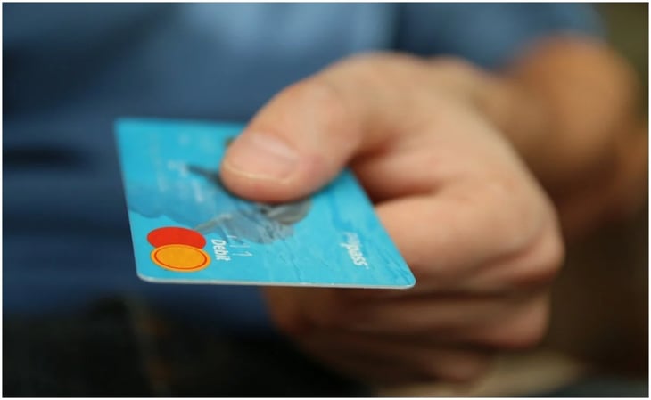 Proceso de venta no afecta operación de Banamex; coloca tarjetas y gana clientes digitales