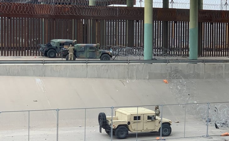 Con alambre de púas y equipo antimotín refuerzan muro fronterizo de Ciudad Juárez y El Paso, Texas