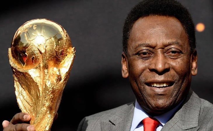 Homenajean a Pelé en el 'Juego de Estrellas' de Brasil organizado por Zico