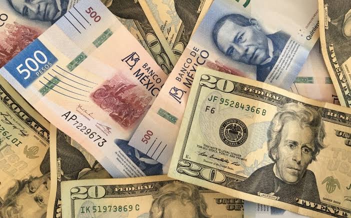 Dólar se vende en 19.76 pesos en promedio
