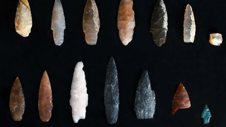 Arqueólogos encuentran proyectiles de piedra de 15,700 años de antigüedad 