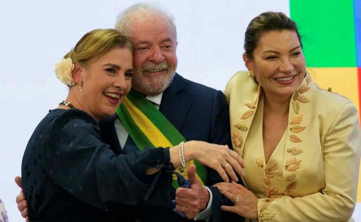 Beatriz Gutiérrez Müller comparte video de abrazo con Lula; representa a AMLO en Brasil