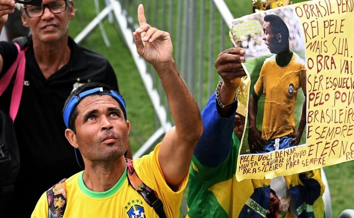 'Pelé eterno': así los brasileños se despiden del rey del fútbol