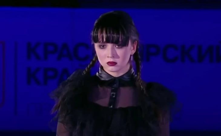 Kamila Valieva, la patinadora viral por Merlina, fue acusada de dopaje en plenos Juegos Olímpicos