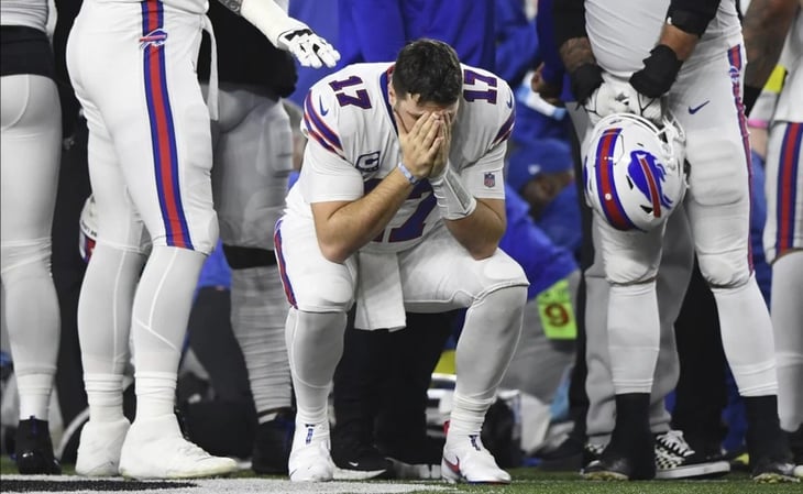 Damar Hamlin, safety de los Bills de Buffalo, en estado crítico, confirma la NFL