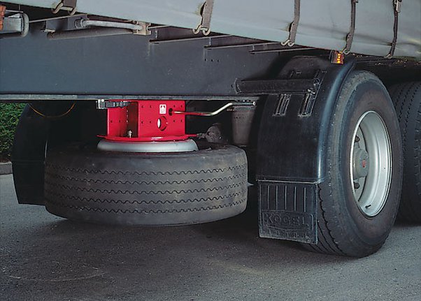 ¿Por qué los camiones comerciales tienen ruedas convexas y cóncavas?