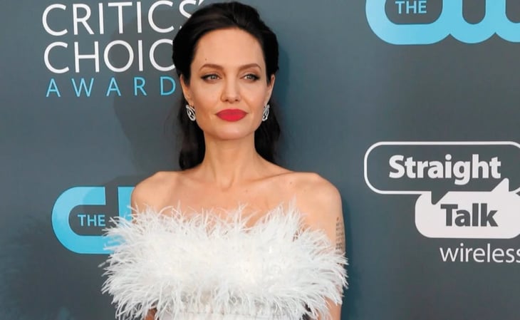 Captan a Angelina Jolie de cita ... ¿con actor de “Normal People” ?
