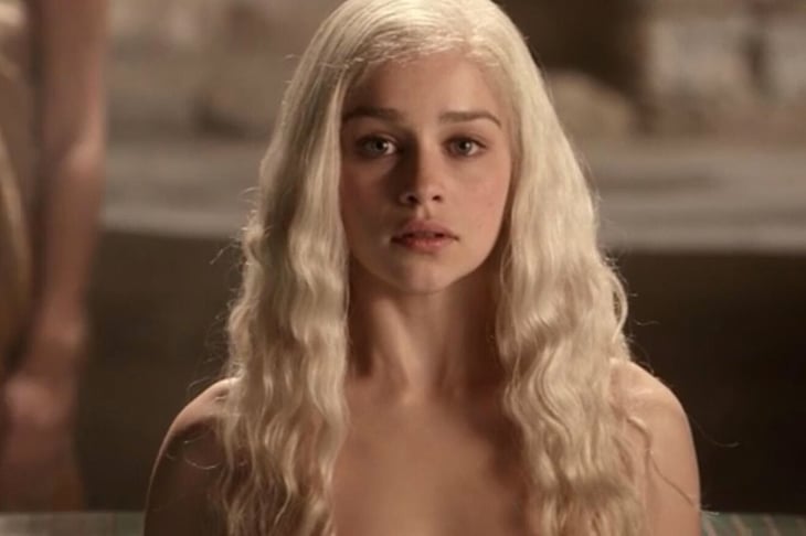 Emilia Clarke lloró durante escenas sexuales de Juego de Tronos