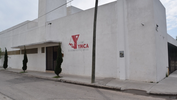 Casa YMCA llegó a albergar hasta 500 adolescentes migrantes