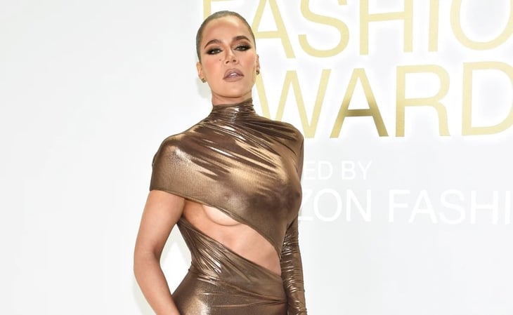 Khloé Kardashian conquista con minivestido brillante y “figura de impacto”