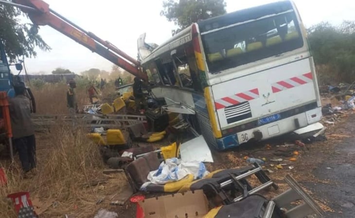 Choque entre autobuses en Senegal deja al menos 40 muertos