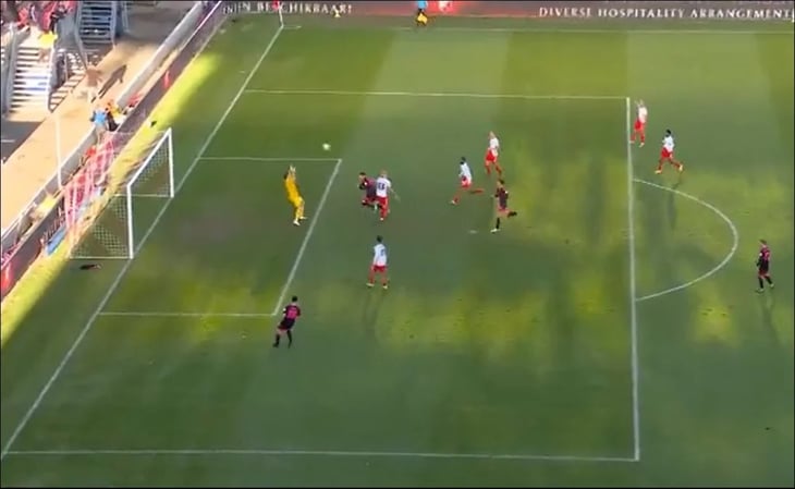 Santiago Giménez anotó, pero estaba en fuera de lugar; el Feyenoord empató con Utrecht
