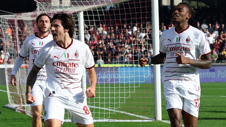 Roma empató sobre la hora contra el Milan