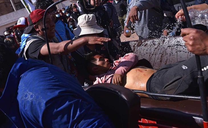 Enfrentamientos en Perú dejan 12 muertos; protestan contra presidenta Dina Boluarte
