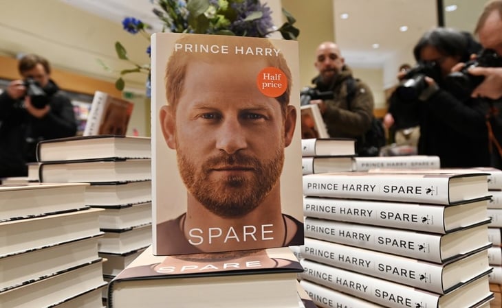 Las memorias del príncipe Harry inundan las librerías del Reino Unido