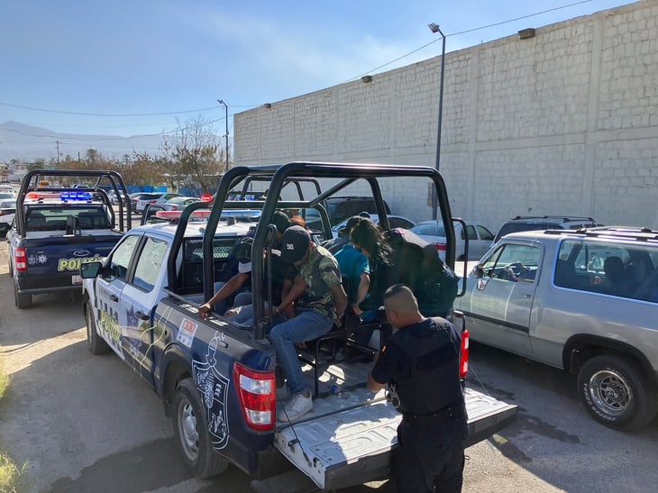 Operativo ‘barrido’ en colonias de Santiago de Monclova deja ocho detenidos