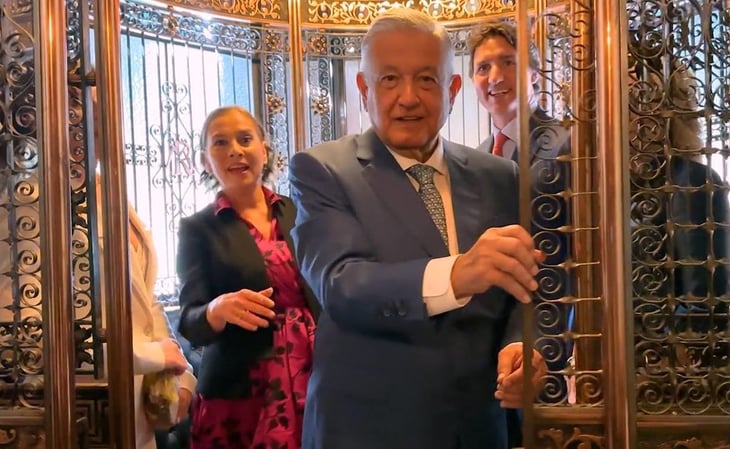 AMLO se convierte en 'elevadorista' en recorrido a Biden y Trudeau por Palacio Nacional
