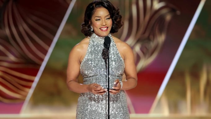 Angela Bassett dedica discurso a Chadwick Boseman en los Globos de Oro: 'Black Panther es su legado'