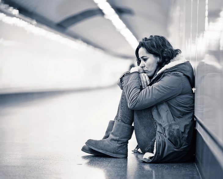 Esto es lo que debemos saber acerca de la depresión y cómo diferenciarla de una tristeza