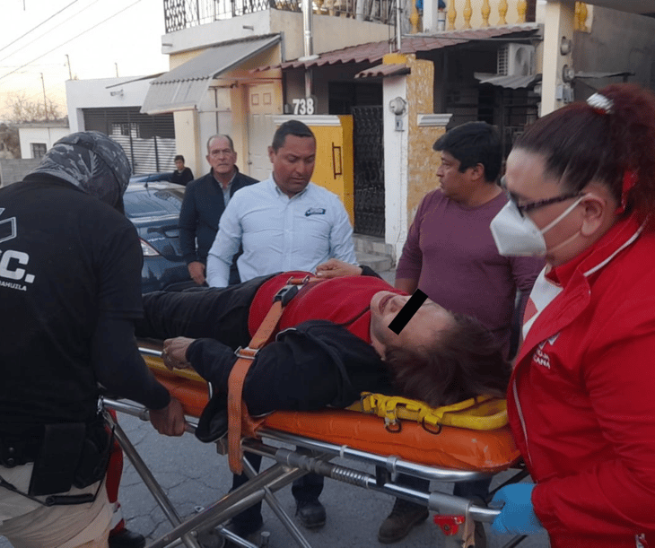 Mujer fue atropellada en la Zona Centro de Monclova