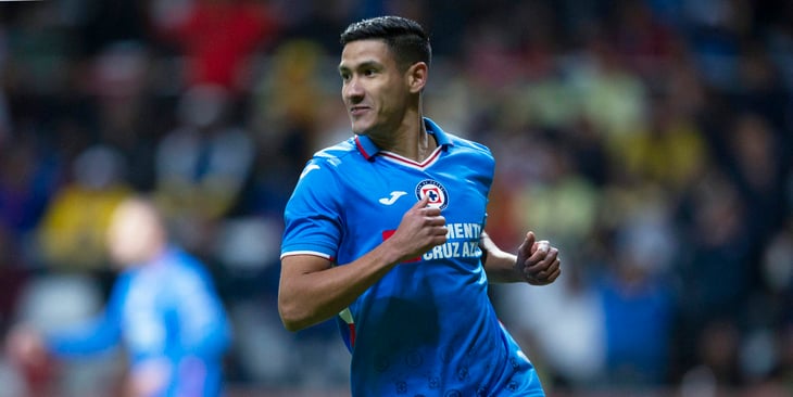Uriel Antuna concentra con Cruz Azul para juego contra Rayados