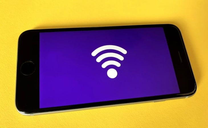 Por qué debes desactivar el Wi-Fi de tu celular al salir de casa
