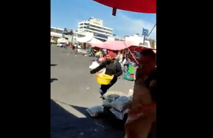 VIDEO: “¡Vámonos! ¡Córrele! Hay hasta granadas”; reportan balacera en tianguis de Cuautitlán Izcalli