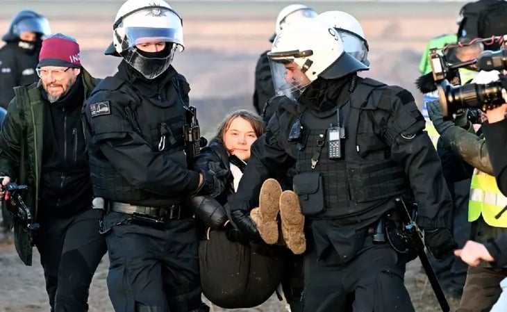 Acusan a Greta Thunberg de haber “montado” su arresto