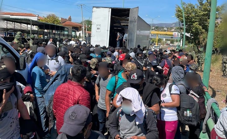 INM rescata a 269 migrantes que viajaban hacinados en caja de tráiler en Chiapas