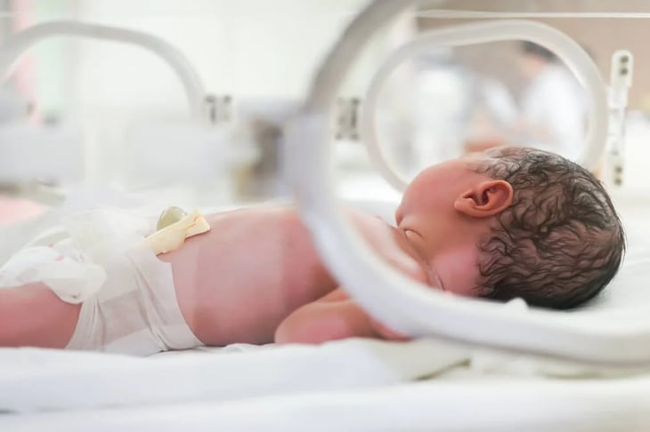 3 bebés prematuros graves en el hospital Amparo Pape 