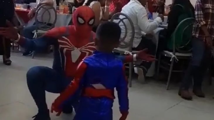 Niño se vuelve viral en TikTok por su reacción al ver a Spider-Man