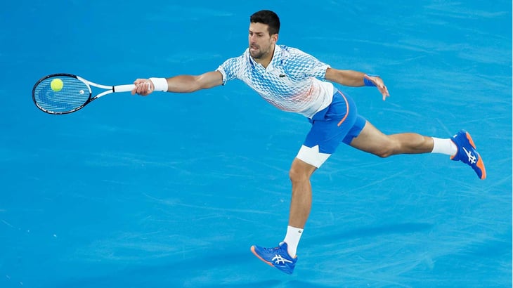 Novak Djokovic supera el dolor y a Dimitrov y pasa por decimoquinta vez a octavos del Open de Australia