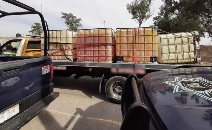Aseguran 26 mil litros de combustible y detienen a 15 personas en Puebla