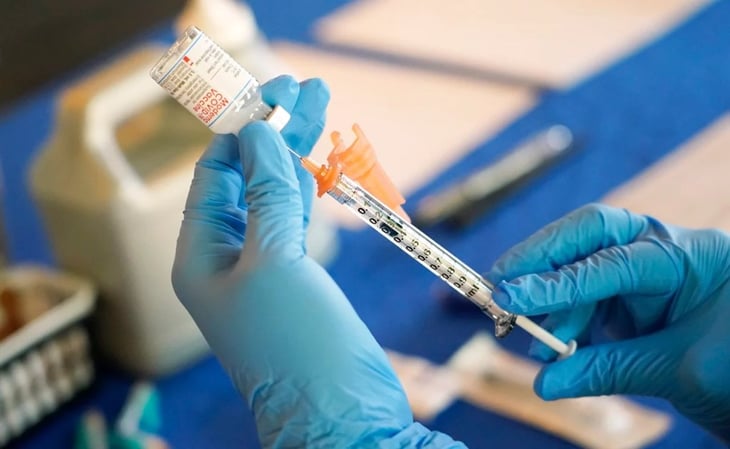 FDA propone que vacuna de covid sea anual, como la de la gripe
