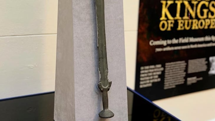 Un museo descubre que su réplica de una espada de la Edad del Bronce en realidad tiene 3,000 años