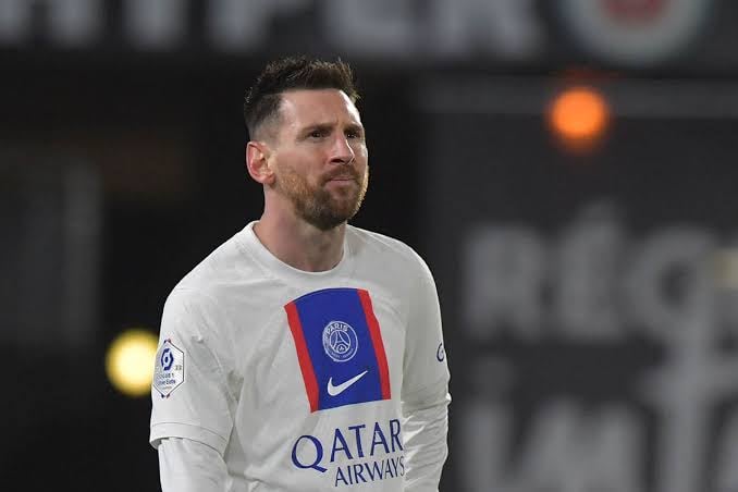 La renovación de Messi encalla en París