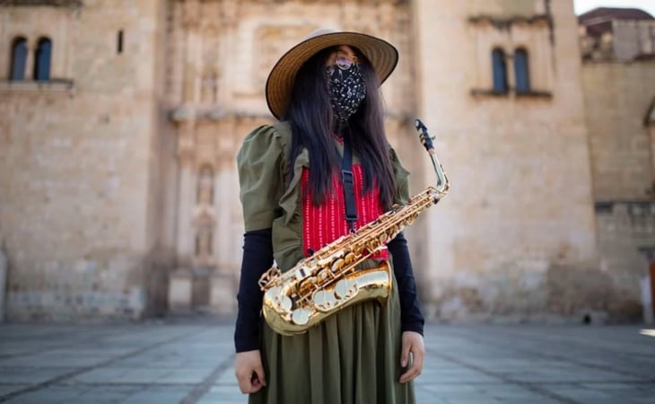FGR apoyará en caso María Elena Ríos, la saxofonista atacada con ácido