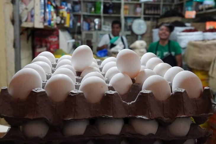 El kilo de huevo imparable en su costo en plena cuesta