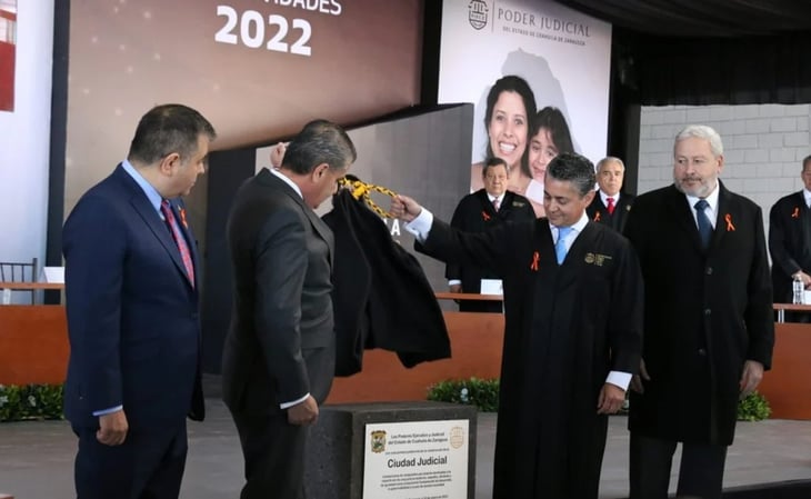 Colocan primera piedra de Ciudad Judicial en Saltillo, Coahuila