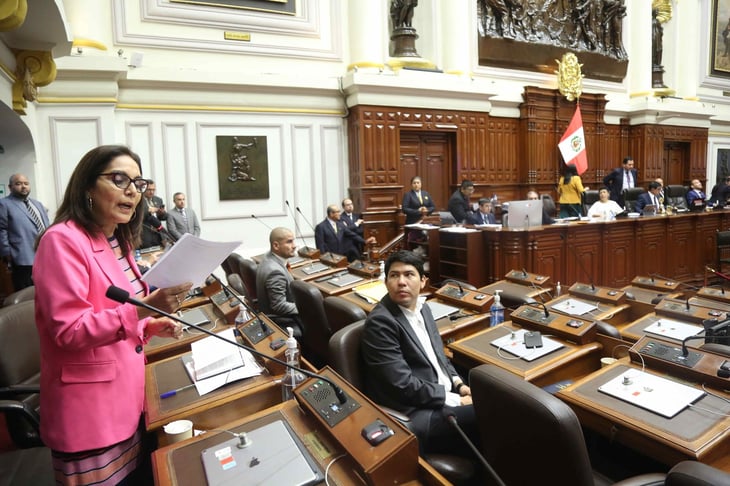 Gobierno de Perú pide al Congreso priorizar intereses del país y adelantar elecciones