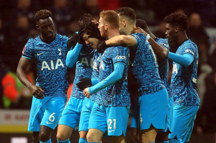 Tottenham golea y clasifica a octavos de final de la FA Cup