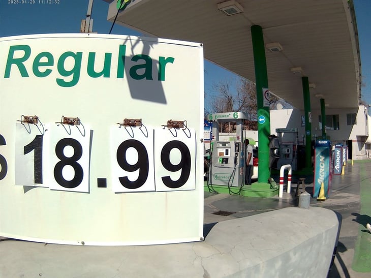 Gasolina baja; consumidores sin recurso para aprovecharla