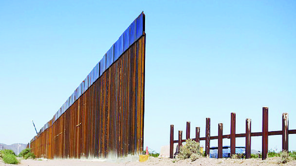 Greg Abbot continúa con la construcción del muro fronterizo en Nuevo Laredo