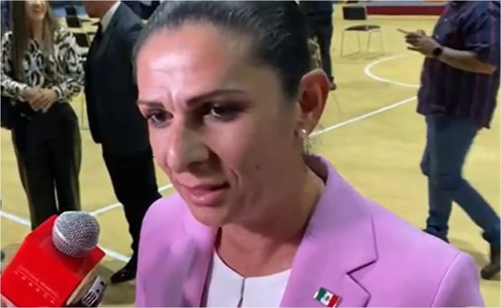 Ana Gabriela Guevara reconoce a Kiril Todorov como presidente de la Federación Mexicana de Natación