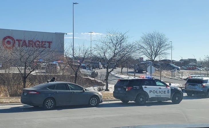 Reportan tiroteo en tienda departamental en Omaha