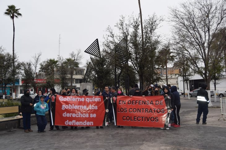 Telefonistas muestran apoyo a trabajadores en huelga