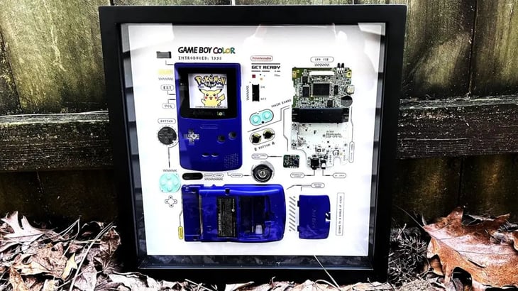 ¿Quién diría que el interior de una Game Boy podría ser tan hermoso?