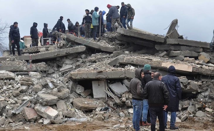 Supera los 4 mil 300, la cifra de muertos por terremotos en Turquía y Siria